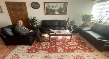 Eskişehir İl Milli Eğitim Müdürü, Kaymakamı ziyaret etti.