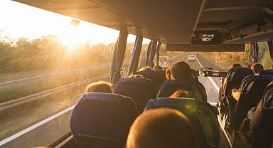 Turistler seyahatlerinde otobüse yöneldi