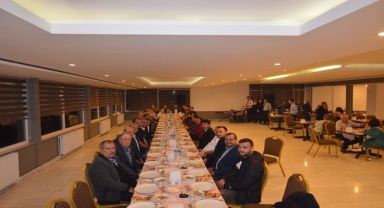 Afyonkarahisar Sandıklı Belediye Başkanı Dr. Mustafa Çöl, Ak Parti ilçe yönetimiyle buluştu