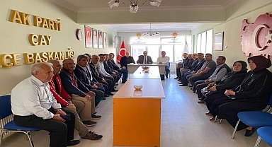 AK Partili Milletvekili, Vişne diyarı yeşil Çay ilçesinde ihtiyaç ve talepler üzerine toplantı yaptı