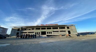 Hasan Arslan, Spor Salonu İnşaatını İnceledi, Tamamlandığında İlçe Halkına Hayırlı Olsun