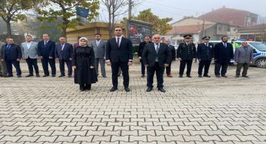 Sinanpaşa'da Atatürk Anma Programı Düzenlendi.