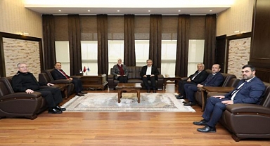 Afyonkarahisar'da AK Parti Heyeti, Eğitim ve Yerel Yönetim İş Birliğini Güçlendirmek İçin Toplandı