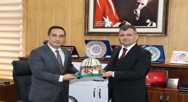 Afyonkarahisar'da İş Birliği ve Dayanışma: Belediye Başkanı, Kaymakam ve Başsavcıdan İstişare Toplantısı