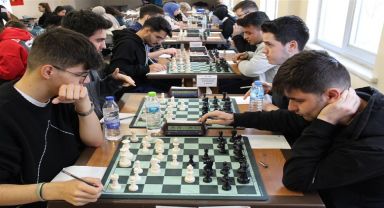 Afyonkarahisar'da Heyecan Dolu Yurtlar Arası Satranç Turnuvası Başladı!