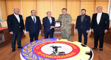 Afyonkarahisar İkmal ve Garnizon Komutanı, Afyonkarahisar Ticaret ve Sanayi Odası'nı Ziyaret Etti
