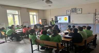 Afyonkarahisar İl Jandarma Komutanlığı'ndan Öğrencilere Trafik Güvenliği Eğitimi