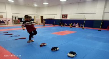 Şuhut'ta Genç Yetenekler Spora Yönleniyor: Temel Eğitimler Başladı!