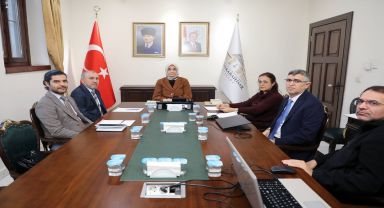 Afyonkarahisar'ın Geleceğini Şekillendiren Toplantı: Akademisyenler ve Valilik İş Birliği