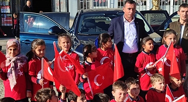 Beyyazı Belediye Başkanı, Yerli Malı Haftası'nda Öğrencilere TOGG Sürprizi Yaptı 