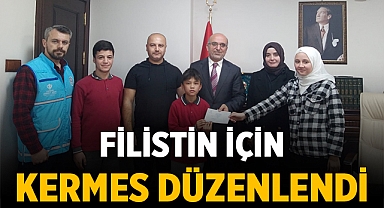 Afyonkarahisar İl Müftülüğü'nden Anlamlı Bağış: Filistin İçin Mecidiye İmam Hatip Ortaokulu'ndan Kermes Düzenlendi