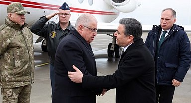 Milli Savunma Bakanı Yaşar Güler, Irak Sınır Hattına gitti