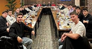 Eskişehirspor Başkanı Erkan Koca Sözünü Tuttu: Genç Futbolculara Yemek İkramı!