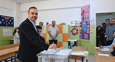 Bakan Kacır: Milletimiz demokratik hakkını en etkin şekilde kullanacak