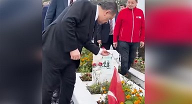 Bakan Koca'dan Hatay'da mezarlık ziyareti