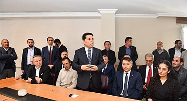 Başkan Özer, ilçedeki siyasi partilerle bayramlaştı