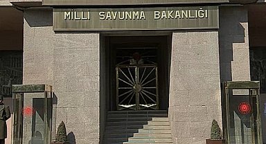 Buse Naz Çakıroğlu ve Busenaz Sürmeneli için tebrik mesajı