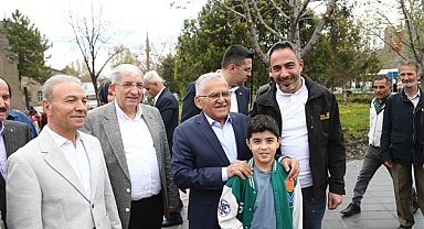Büyükkılıç: “Yeni projelerimizle gençlerimize fırsat vereğiz”