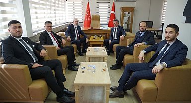 Zafer Partisi, siyasi partilerle bayramlaştı