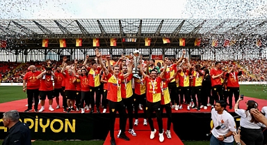 Göztepe'nin Gurur Dolu Yükselişi: Super Lig'e Taçlanan Zafer!