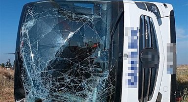 Şanlıurfa'da Direksiyon Hakimiyeti Kaybı Kazası: 6 Yaralı!