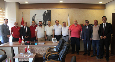 Beşiktaş Ruhu Afyon'da! Beşiktaşlılar Derneği AGC'ye Ziyaret Etti (Özel Habercilik)