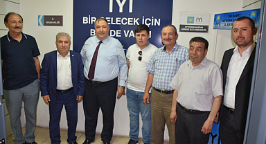İYİ Parti Afyon İl Başkanlığı'nda bayramlaşma törenine yoğun katılım gerçekleşti