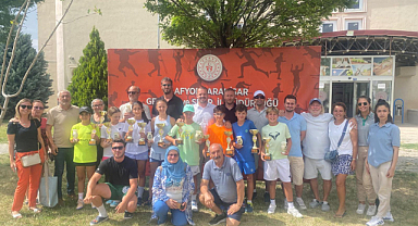 Afyon'da Heyecan Dolu Tenis Turnuvası Tamamlandı: Geleceğin Yıldızları Sahnede!