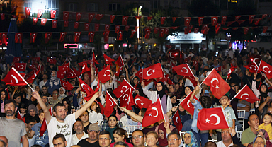 Afyonkarahisar'da 15 Temmuz Coşkusu: Zafer Meydanı'nda Birlik ve Beraberlik Rüzgarı