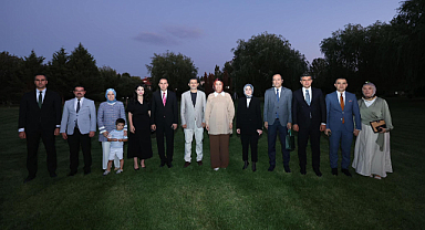 Afyonkarahisar'da Veda Yemeği: Kaymakam Bilici ve Eşi Filiz Bilici Katıldı