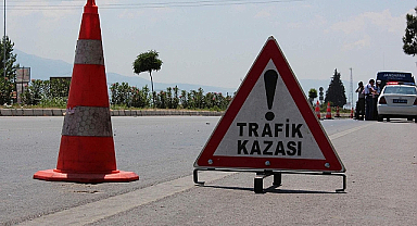 Manisa'da Kamyon ile Traktör çarpıştı: Traktör sürücüsü hayatını kaybetti!