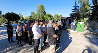 Afyonkarahisar İl Müftü Vekili cenaze namazına katıldı