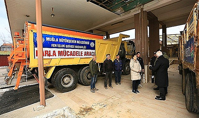 Başkan Gürün'e Karla Mücadeleye Yönelik Ekiplerden Bilgi Aldı