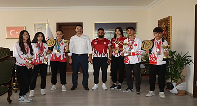 Emirdağ Kaymakamı’ndan Muaythai Sporcularına Özel Destek