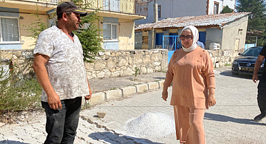 İscehisar'da Şirinevler Mahallesi'nde Yol Bakım ve Onarım Çalışmaları Hız Kesmeden Devam Ediyor
