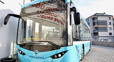 Kütahya Belediyesi'nden İhtiyaç Sahibi Öğrencilere Ulaşım Desteği