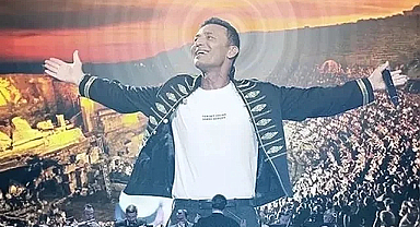 Mustafa Sandal'dan Bursa'da Unutulmaz Konser: İstanbul Night Flight Projesiyle Buluşma