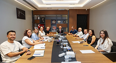 Uşak Belediyesi'nde İmar Komisyonu Toplantısı Gerçekleştirildi