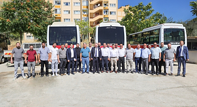 Uşak’ta Belediye Başkanı Özkan Yalım, Şoförler ve Otomobilcilerle Bir Araya Geldi