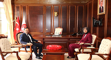 Afyonkarahisar Valisi Hatay’da Yeniden İnşa Edilen Kadınana İlkokulu’nun Açılışına Katıldı 