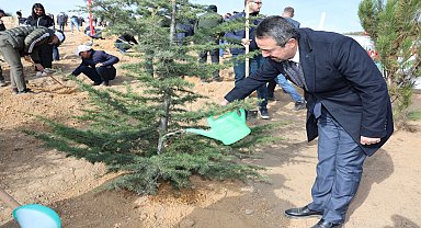 Akharım'da Fidan Dikimi ile Ormana Yeniden Hayat Verildi