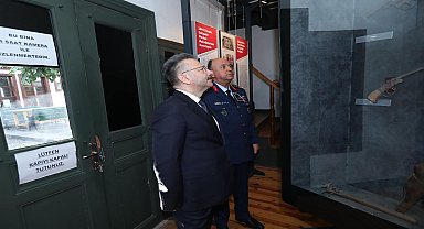 Eskişehir Valisi Hüseyin Aksoy, Atatürk'ün Konakladığı Yeşil Efendi Konağı'nı Ziyaret Etti