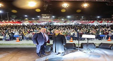 Uşak'ta İlkay Akkaya Konseri Büyük İlgi Gördü