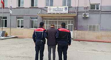 Afyon Jandarma ekipleri yakalayarak cezaevine gönderdi