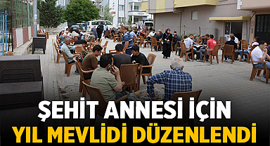 Sandıklı'da Şehit Annesi İçin Yıl Mevlidi Düzenlendi