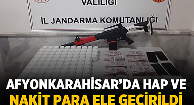 Afyonkarahisar'da Uyuşturucu Operasyonunda Hap ve Nakit Para Ele Geçirildi