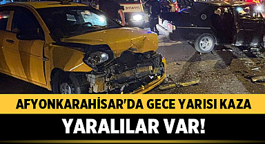 Afyonkarahisar'da Veysel Eroğlu Parkı Girişinde Trafik Kazası: Yaralılar Var!