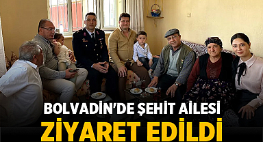 Bolvadin'de Şehit Ailesine Bayram Ziyareti