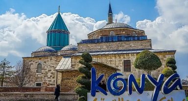 Konya'da YKS ve LGS Şampiyonları Ödüllendirildi