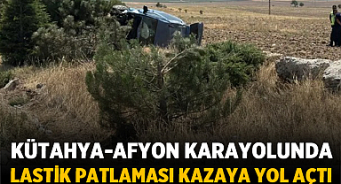 Kütahya-Afyonkarahisar Karayolunda Lastik Patlaması Kazaya Yol Açtı: 4 Yaralı